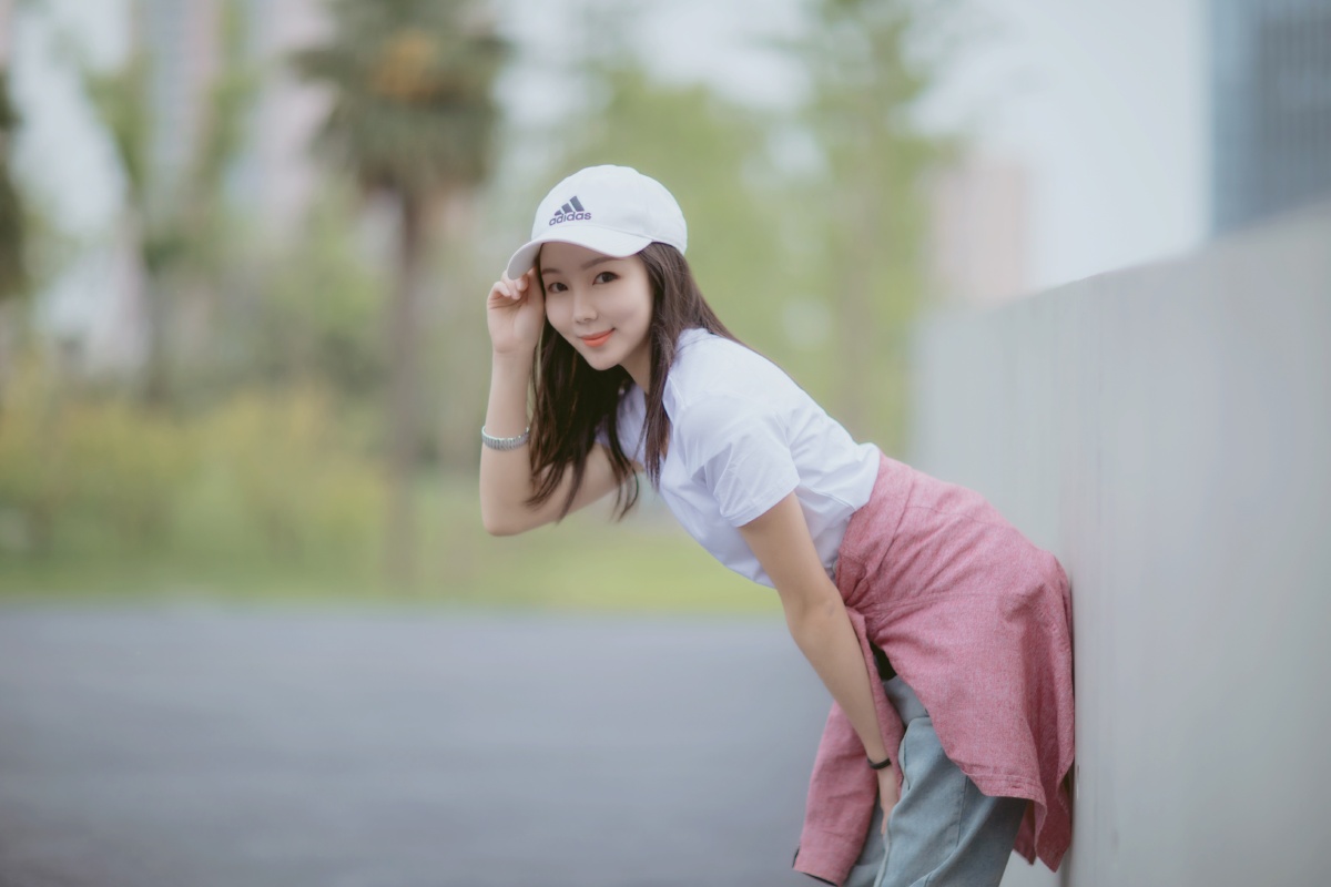 宝鸡市文化艺术中心女孩