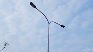 886588