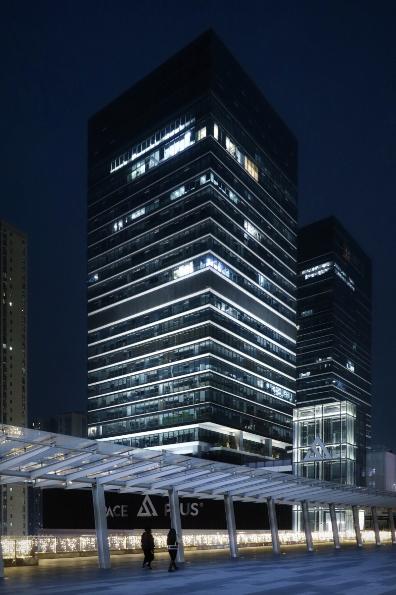 夜景重庆万象城