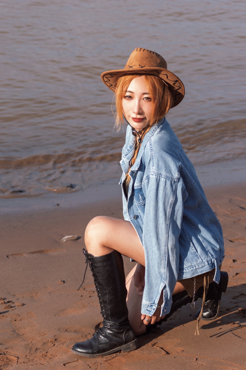 今天是西部牛仔女孩