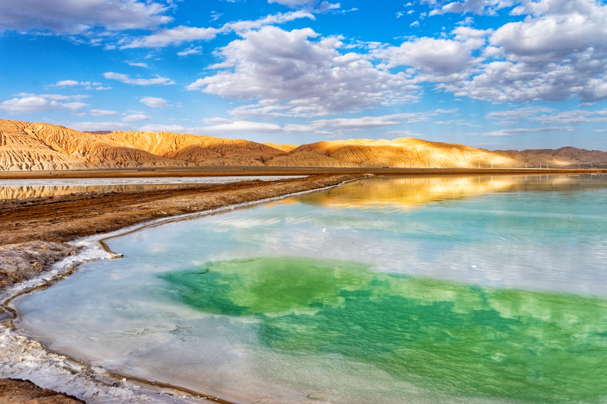 青海芒崖翡翠湖