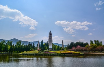 马迪-《三塔圣地彩云南》
