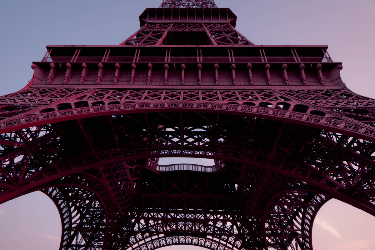 这是在杭州天都城拍的小艾菲尔铁塔希望喜欢6107ω6106