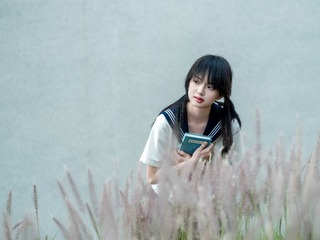 001