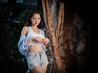 001