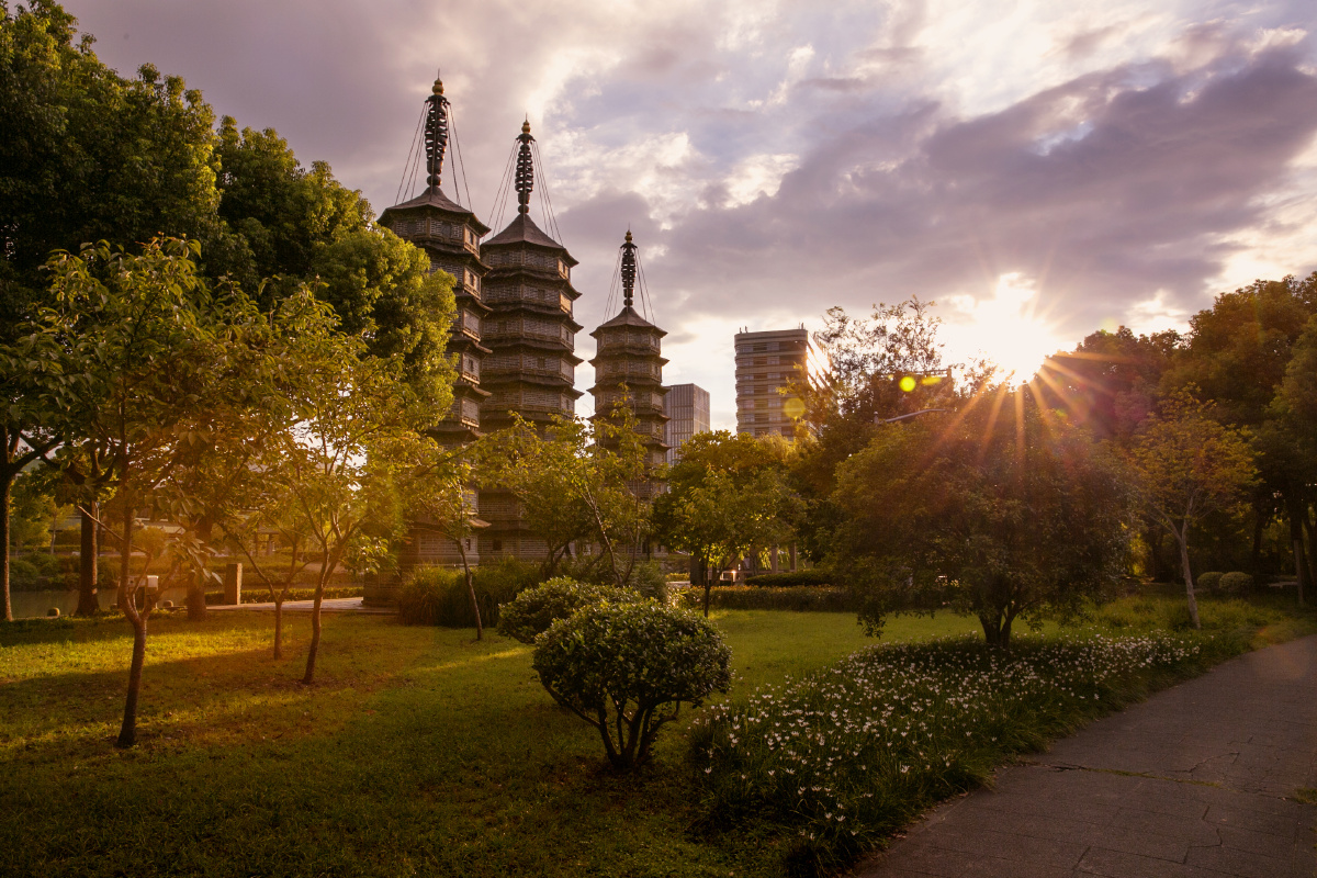 美国国家地理杂志刊出大运河的唯一代表嘉兴三塔01