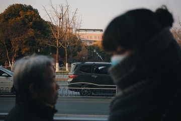 711681