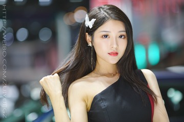 82721