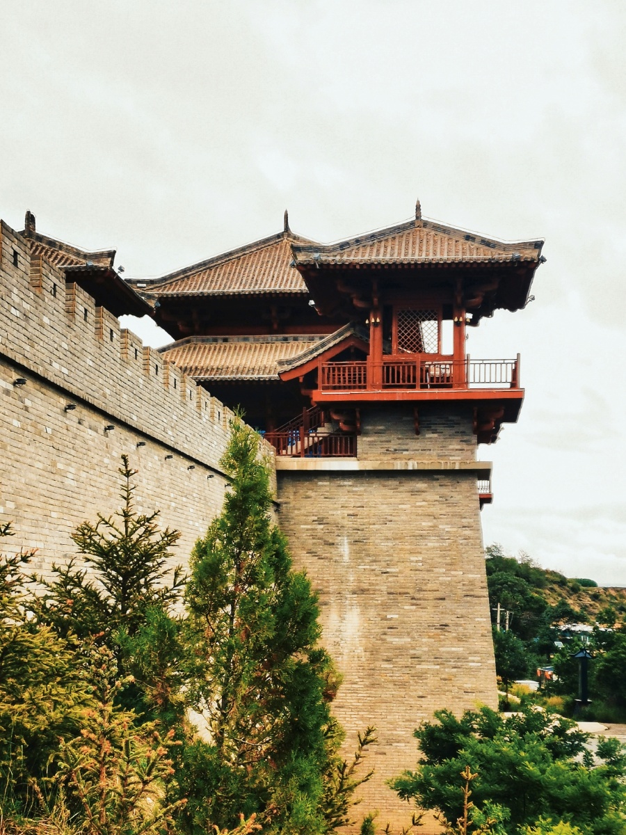 一夫当关万夫莫开榆中秦汉仿古城门