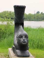 610