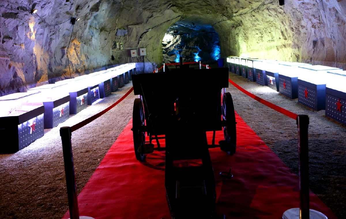 泉州防空洞抗战,解放战争,抗美援朝我人民解放军,志愿军使用过的山炮