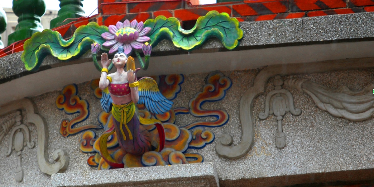 泉州中山路倚楼飞天雨檐造型独特源自开元寺