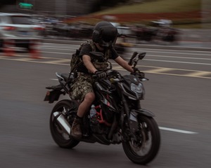 98682