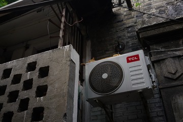 911791