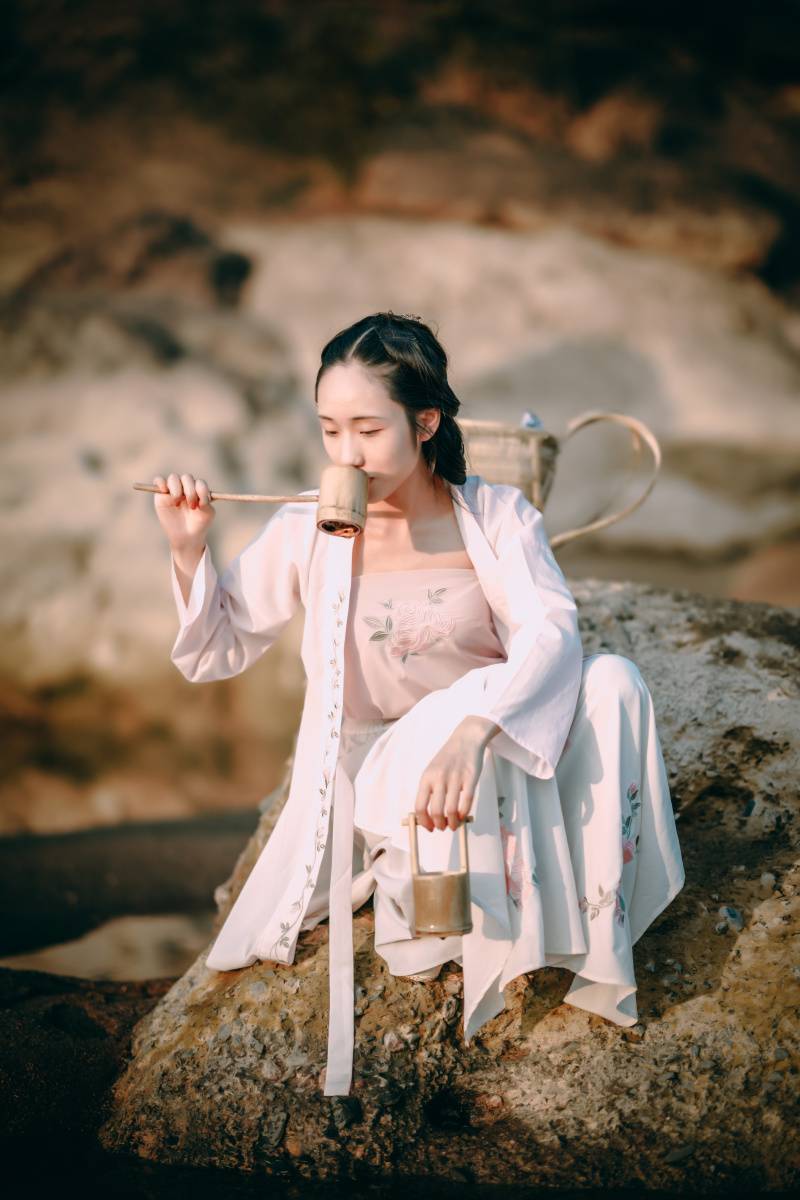 若水三千你只取一瓢喵