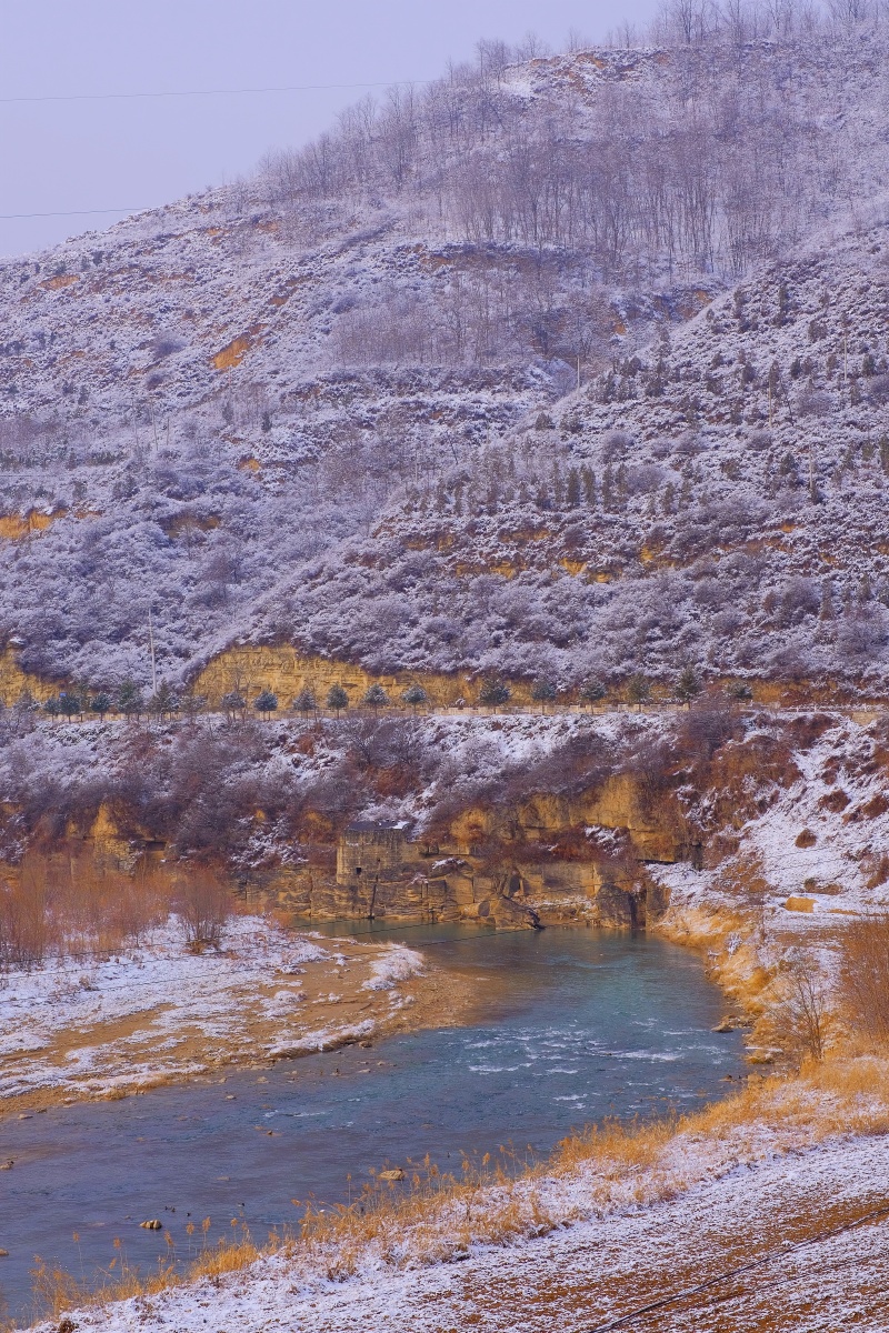 陕北小县城的雪景