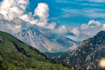 卓尔山