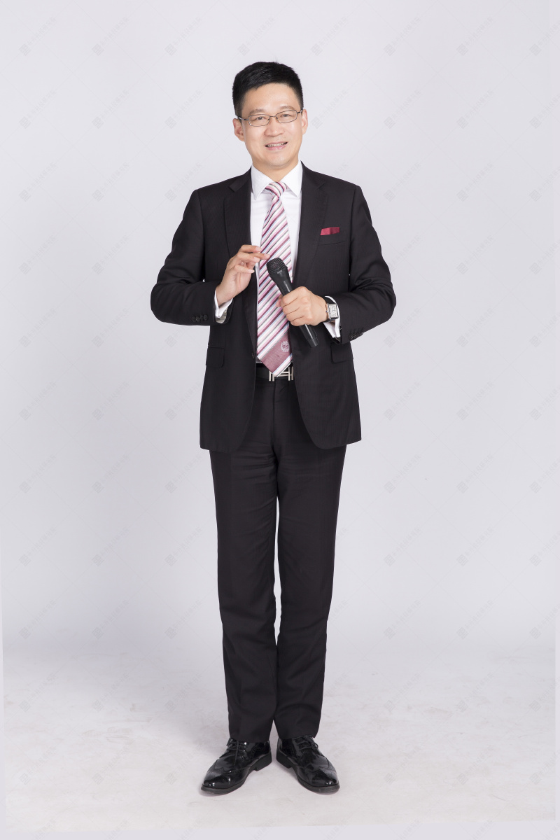 递话筒?接话筒?