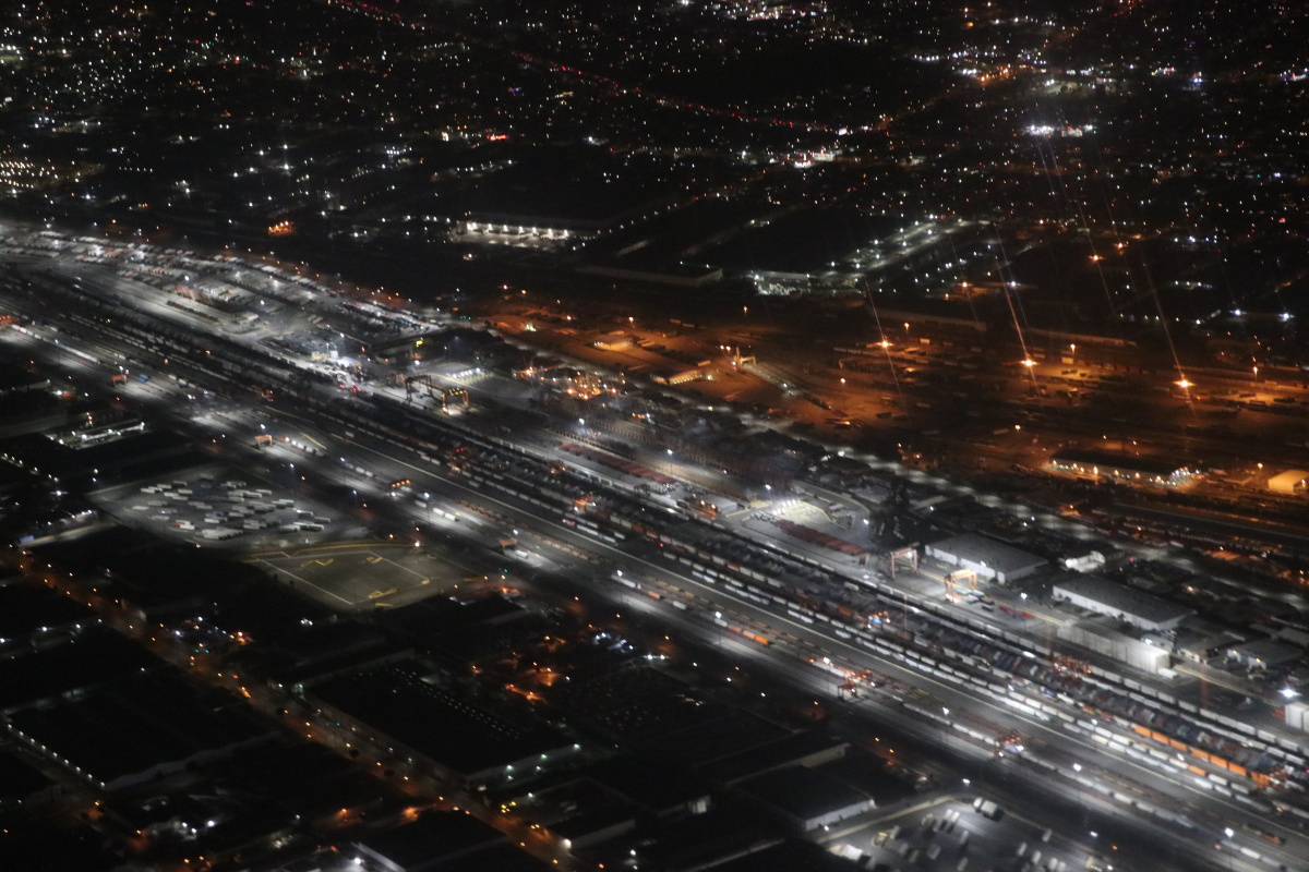 1/117科比洛杉矶夜景灯#机场还没有人打赏,快来当第一个打赏的人吧