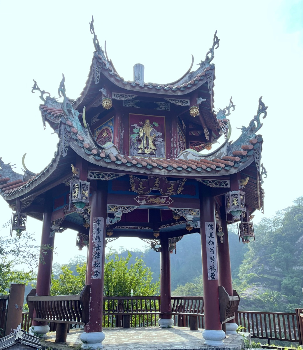 寺庙文化传统的亭子古代的宗教禅宗#旅游业冠豸山长寿亭还没有人打赏