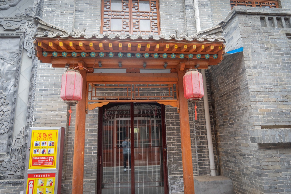 司徒小镇演绎的六尺巷故事首先发力于特色小吃,地域名品集聚地