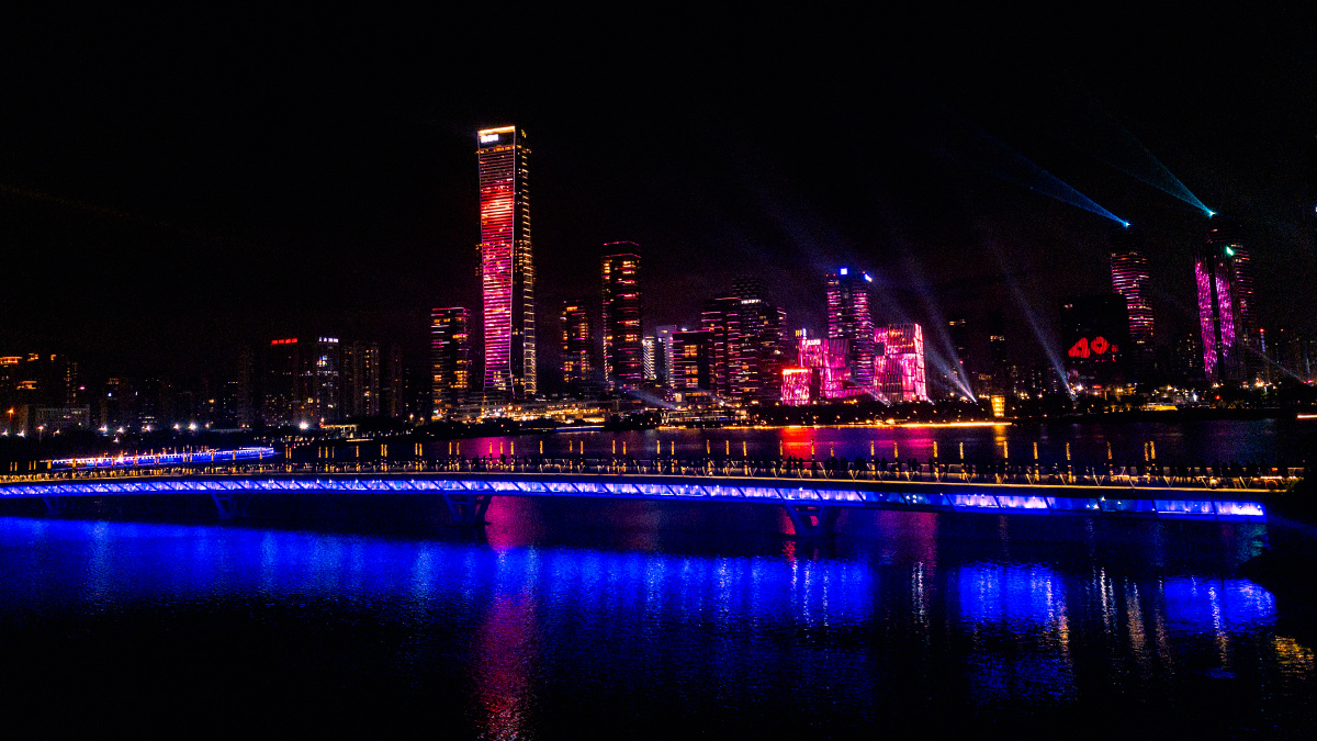 深圳湾一号静美的夜景