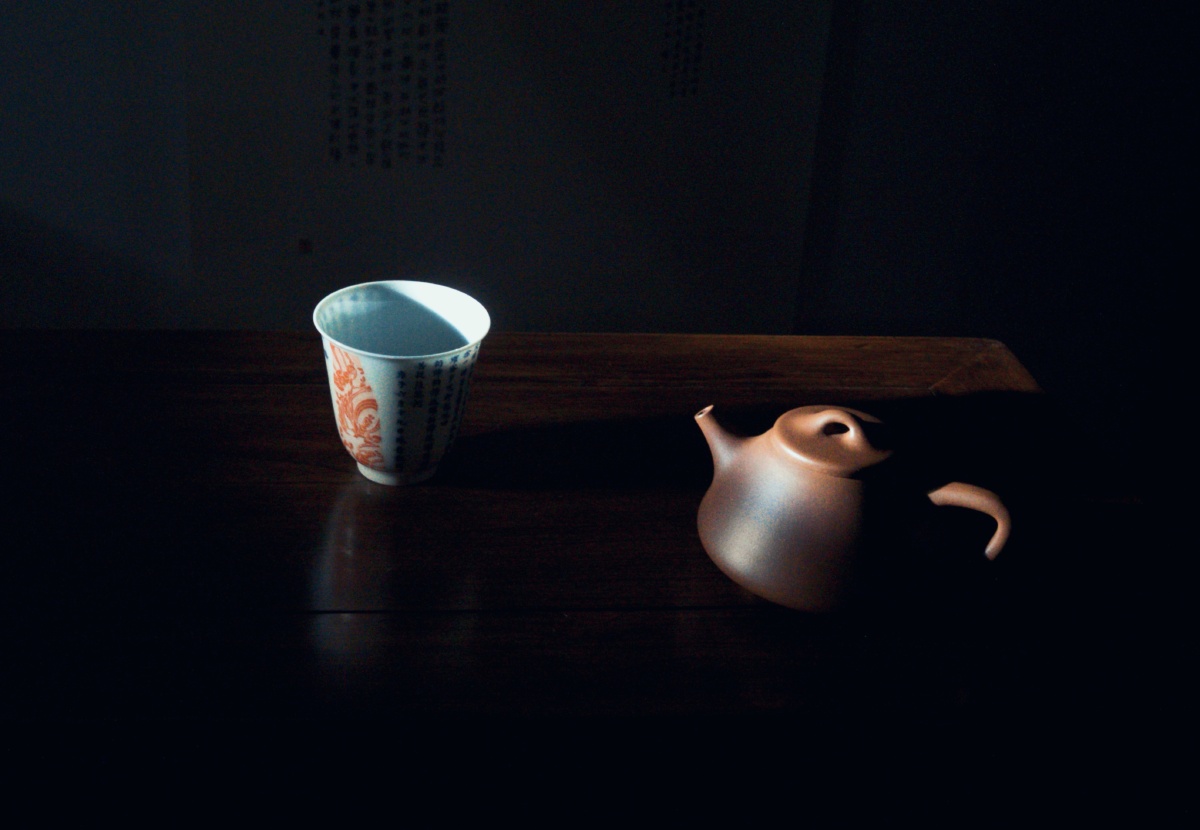 人生如茶空杯以对