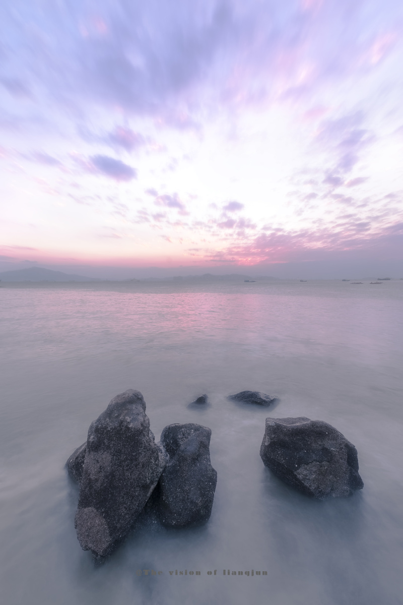 厦门海边的礁石