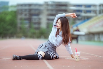 558955