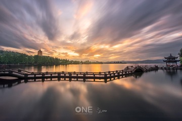 LYY_9364_web