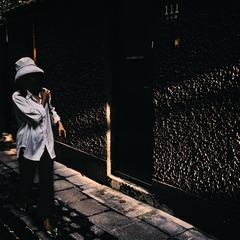 53730