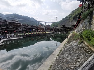 947293