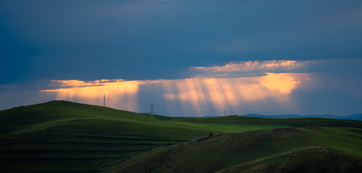 耶稣光1摄于内蒙古草原