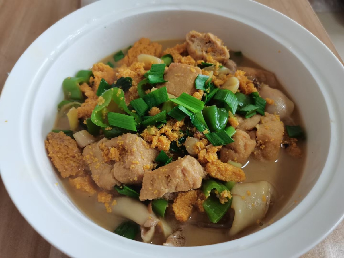 厨艺diy豆腐焖鱼杂