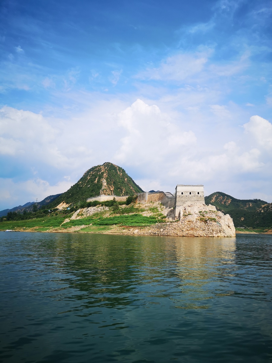 中国至今保存最有特点的宽城潘家口水库水长城非常值得一看处处是美景