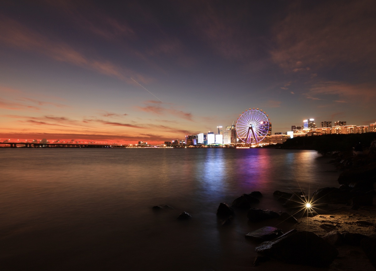 湾区之光深圳欢乐港湾摩天轮夜景