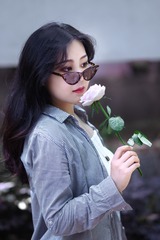001