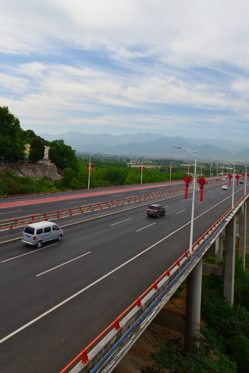 望南山长安滈河大桥