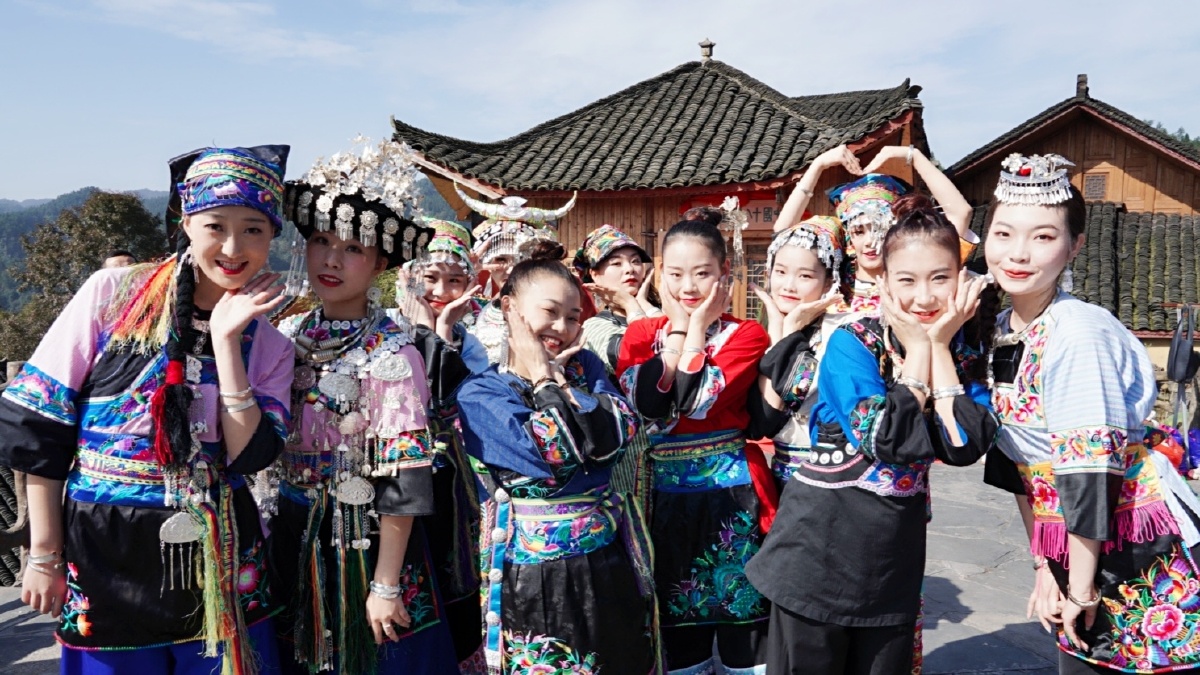 苗族妹子湖南湘西