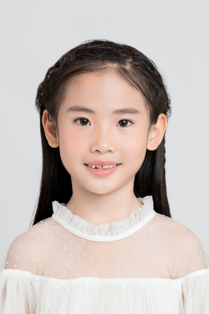 最美证件照.摄影师赵艺关注