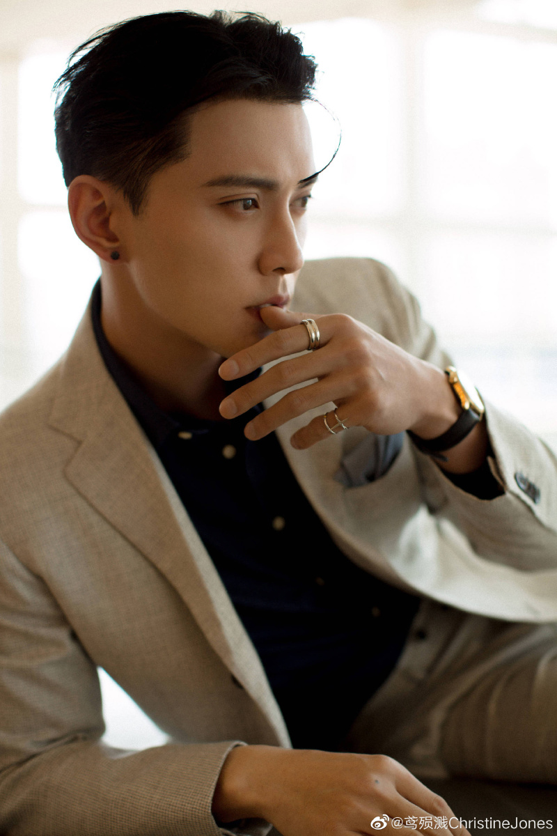 模特冠军徐正溪