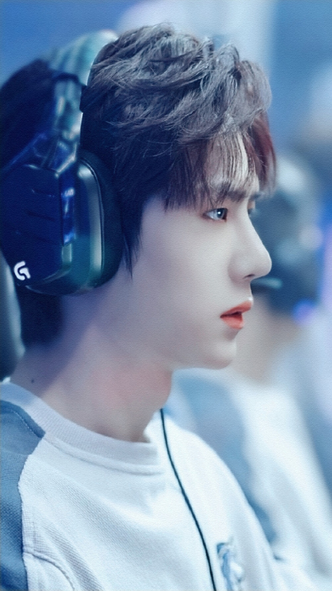 王一博 季向空2