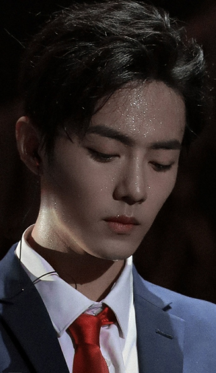 抖音新发连流汗都帅的肖战