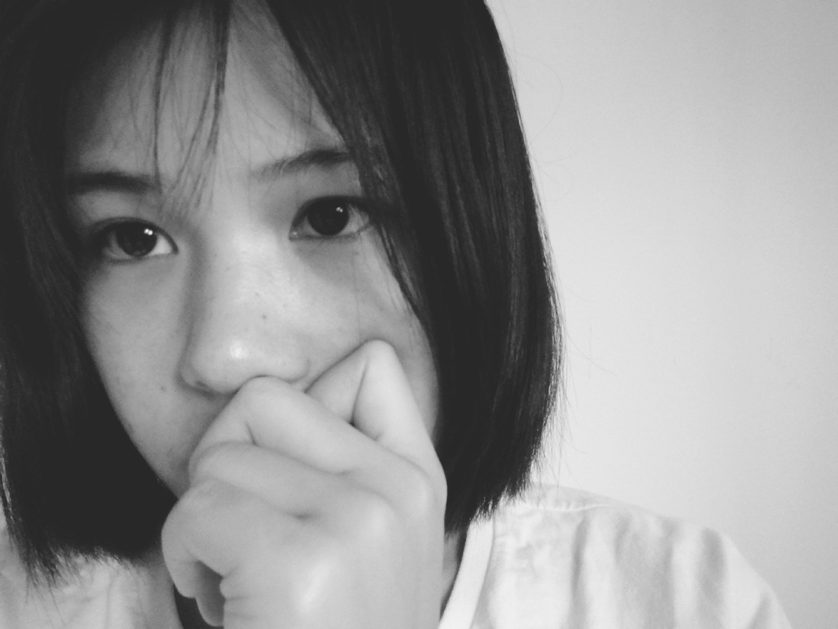 间歇性精分少女