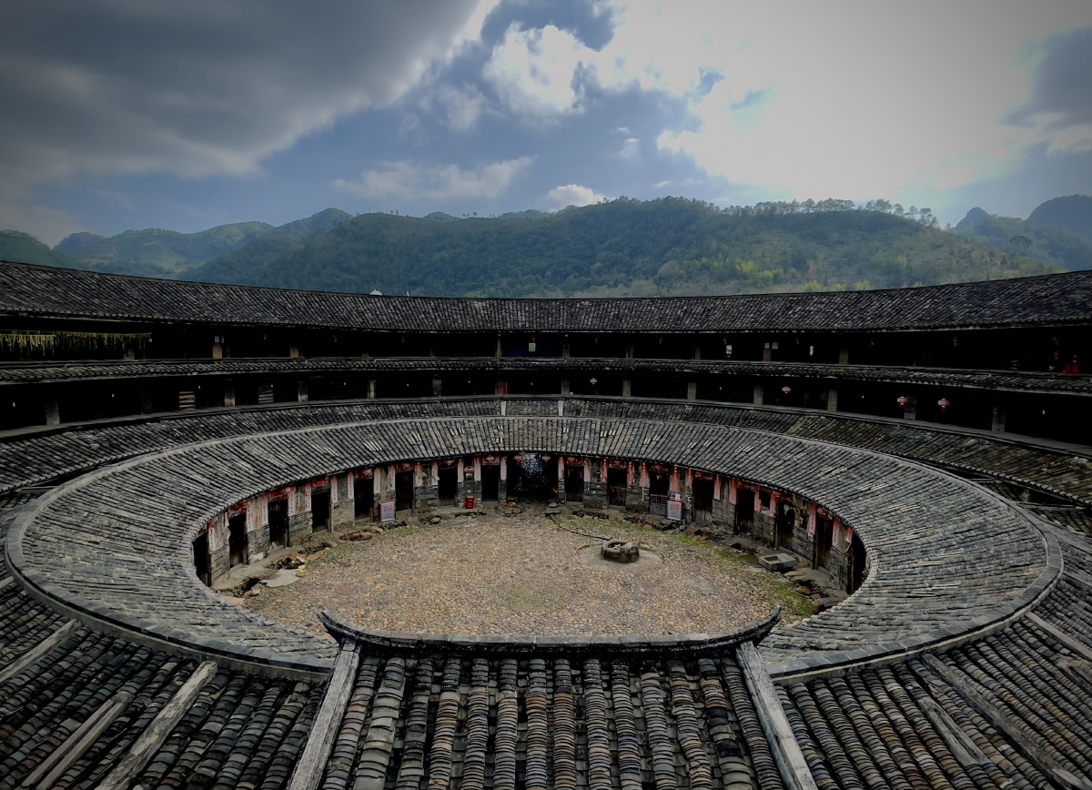 花萼楼中国最大的客家土楼