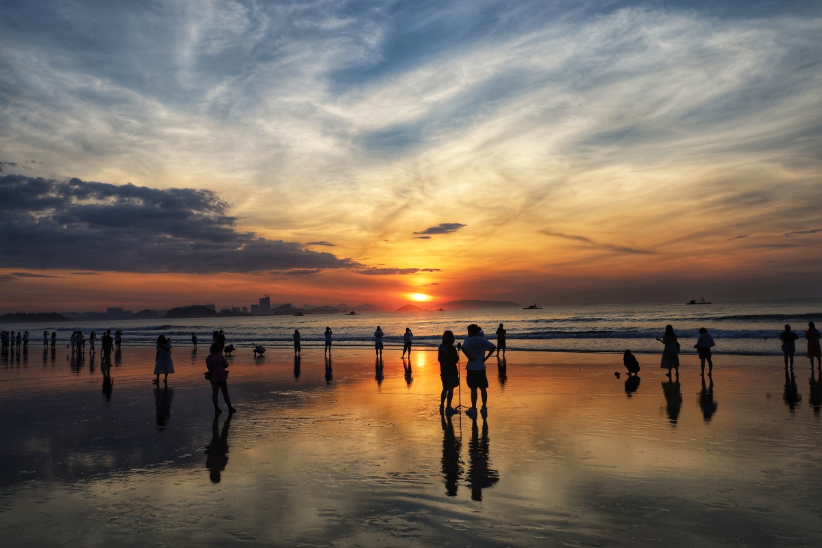 天空之镜摄於东山金銮湾