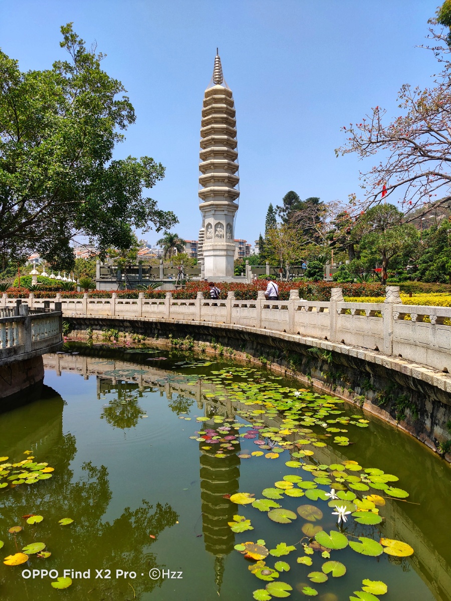 万寿塔摄於厦门南普陀