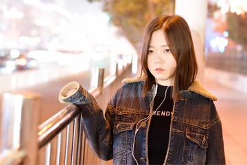 001