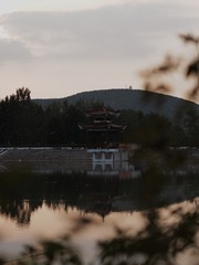 001