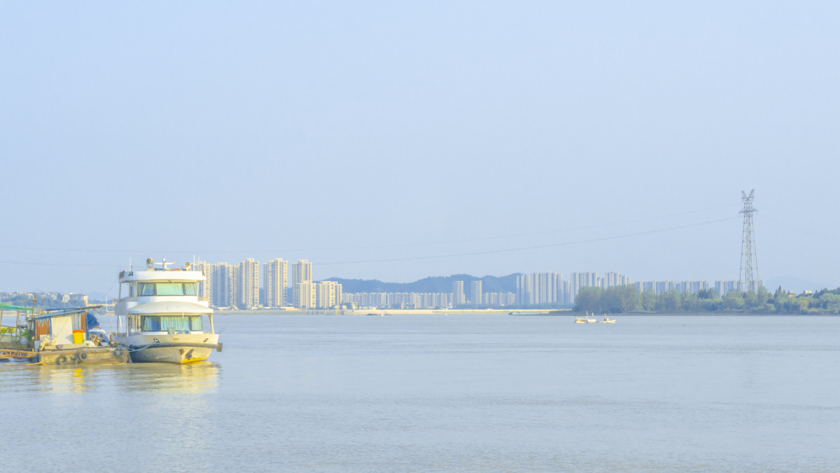 闻堰码头蓝黄色调